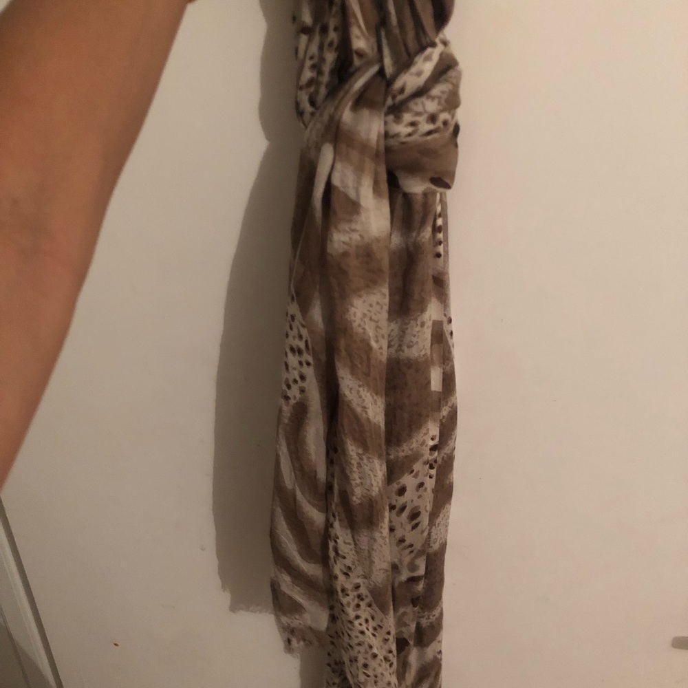 Scarf - Picture 2 of 2